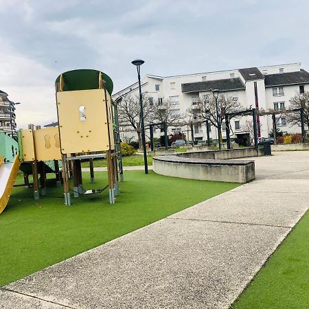 Beautiful Apartment Near Geneva Saint-Julien-en-Genevois Εξωτερικό φωτογραφία