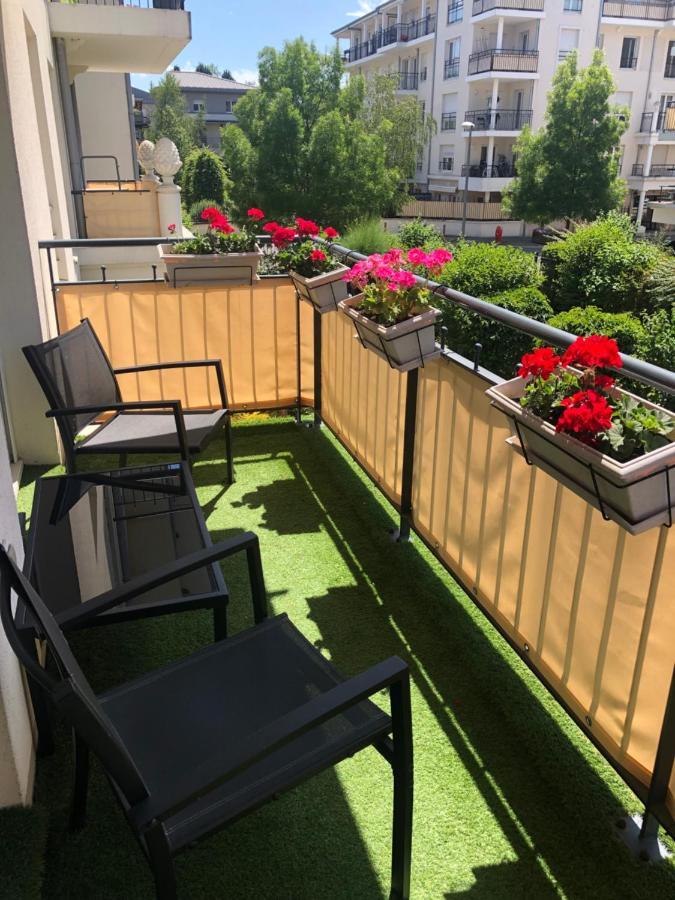 Beautiful Apartment Near Geneva Saint-Julien-en-Genevois Εξωτερικό φωτογραφία
