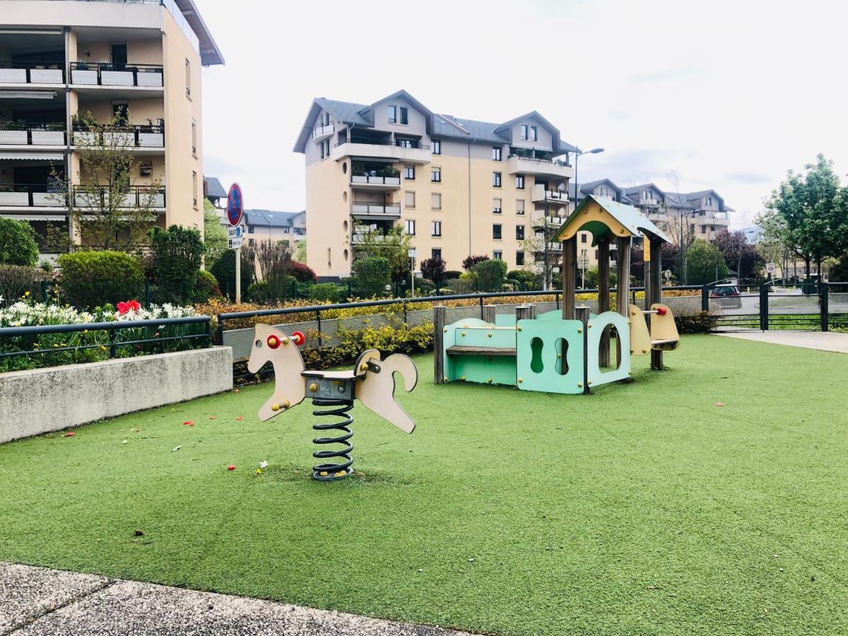 Beautiful Apartment Near Geneva Saint-Julien-en-Genevois Εξωτερικό φωτογραφία