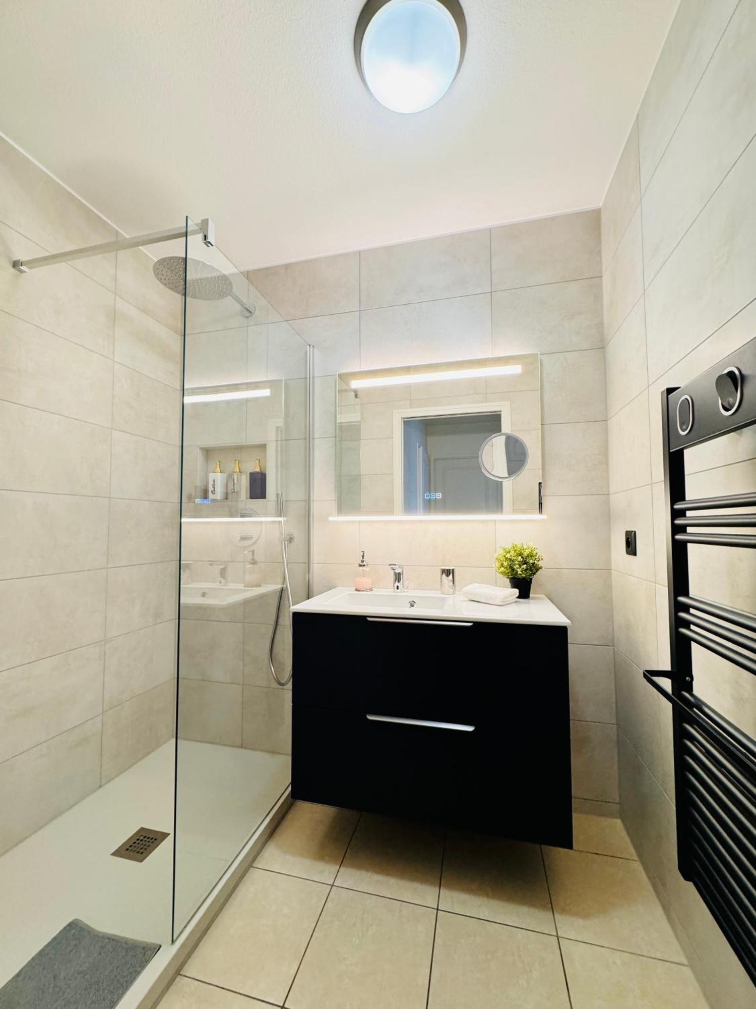 Beautiful Apartment Near Geneva Saint-Julien-en-Genevois Εξωτερικό φωτογραφία